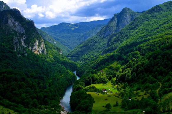 ЧЕРНОГОРИЯ - Ваше лето на Адриатике!