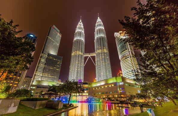 Малайзия — это идеальное сочетание белоснежных пляжей, тропической природы и ультрасовременных городов