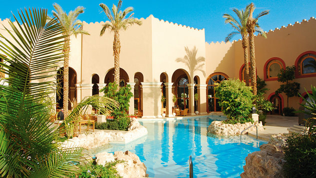 расслабьтесь на прекрасных пляжах и насладитесь шикарным отдыхом в Египте с Ривьера-Тур