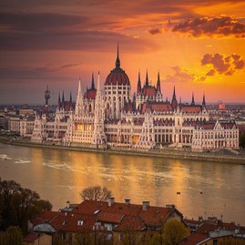 НЕВОЗМОЖНО НЕ ВЛЮБИТЬСЯ В ВЕНЕЦИЮ…